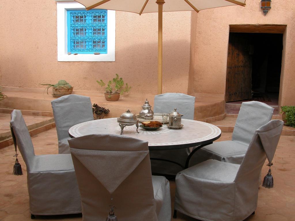 Kasbah Iswan Bed and Breakfast Kelaat-M'Gouna Buitenkant foto
