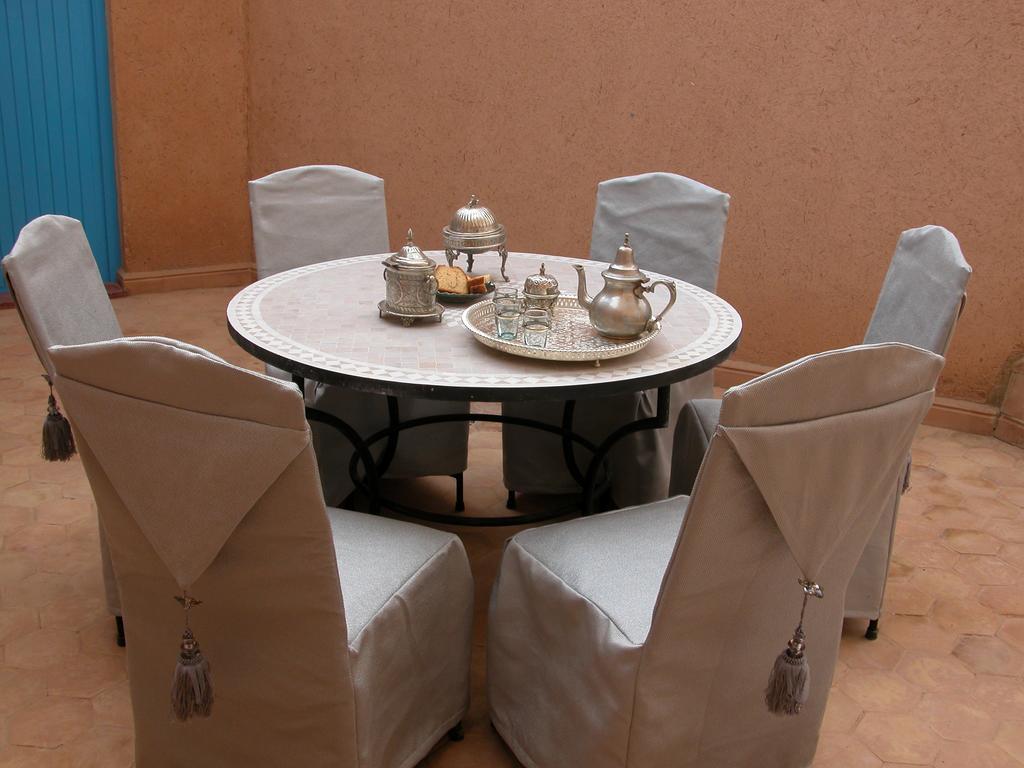 Kasbah Iswan Bed and Breakfast Kelaat-M'Gouna Buitenkant foto