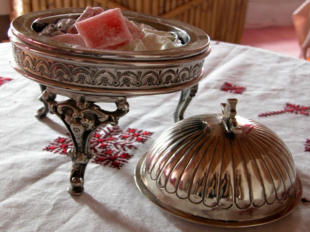 Kasbah Iswan Bed and Breakfast Kelaat-M'Gouna Buitenkant foto