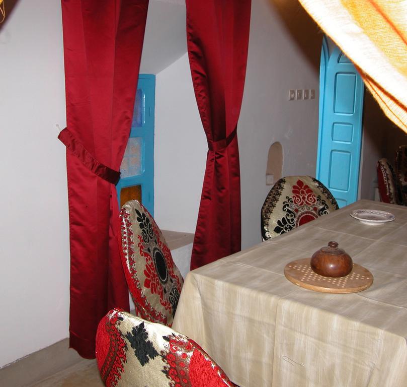 Kasbah Iswan Bed and Breakfast Kelaat-M'Gouna Buitenkant foto